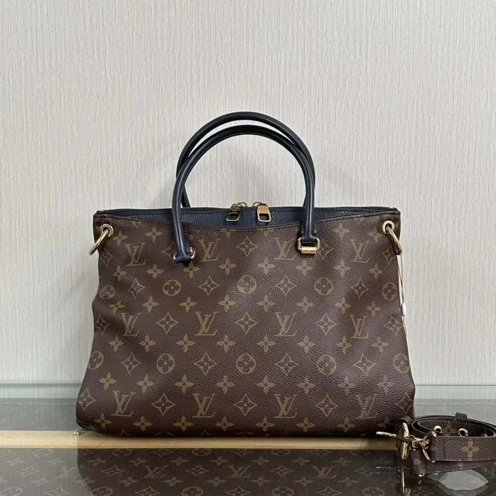 Louis Vuitton Women Pre-Loved Bag Very Good Condition
